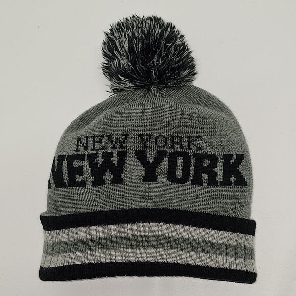 New York Pom Pom Beanie Gray Knit Hat Acrylic Winter Cap Black White Stripes - Picture 1 of 6